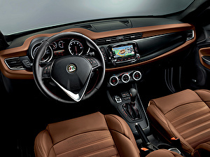 Шины на Alfa Romeo Giulietta 2014