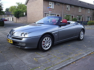 Шины на Alfa Romeo Spider 2002