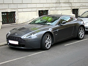 Шины на Aston Martin V8 Vantage 2011