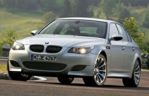 Шины на BMW M5 2004