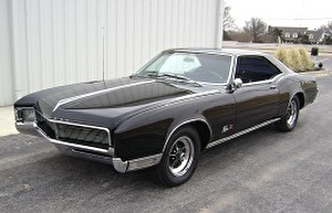 Шины на Buick Riviera 1966