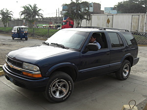 Шины на Chevrolet Blazer 2003