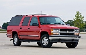 Шины на Chevrolet C2500 Suburban 1992