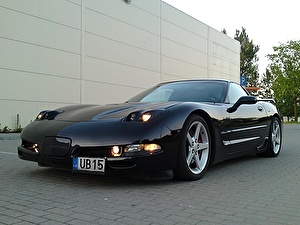 Шины на Chevrolet Corvette 2000