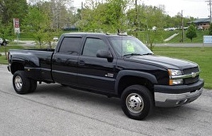 Шины на Chevrolet Silverado 3500 Classic 2007