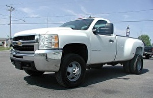 Шины на Chevrolet Silverado 3500 HD 2007