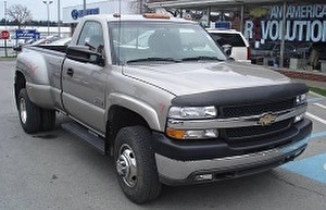 Шины на Chevrolet Silverado 3500 2001