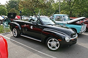 Шины на Chevrolet SSR 2003