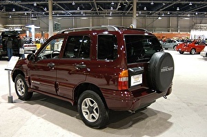 Шины на Chevrolet Tracker 2003