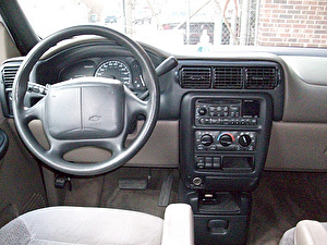 Шины на Chevrolet Venture 1999