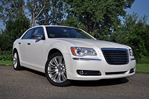 Шины на Chrysler 300C 2011