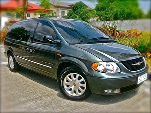 Шины на Chrysler Town & Country 2001