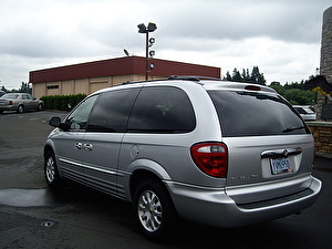 Шины на Chrysler Town & Country 2002