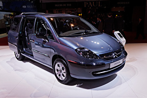 Шины на Citroen C8 2016