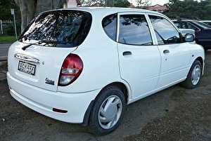 Шины на Daihatsu Sirion 2002