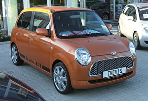 Шины на Daihatsu Trevis 2011