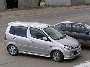 Шины на Daihatsu YRV 2001