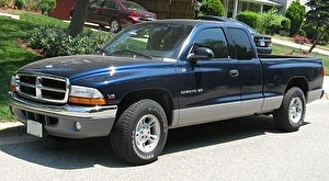 Шины на Dodge Dakota 2002