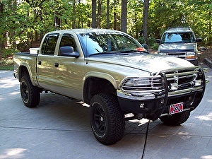 Шины на Dodge Dakota 2004