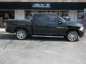 Шины на Dodge Ram SRT10 2011