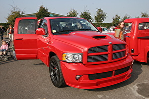 Шины на Dodge Ram SRT10 2012