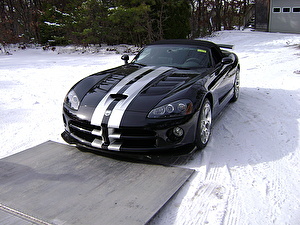 Шины на Dodge Viper 2009