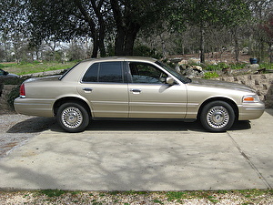 Шины на Ford Crown Victoria 2000