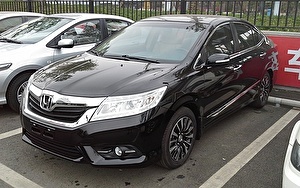 Шины на Honda Crider 2013