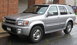 Шины на Infiniti QX4 2000