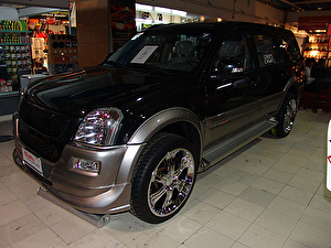 Шины на Isuzu Alterra 2006