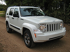 Шины на Jeep Liberty 2008