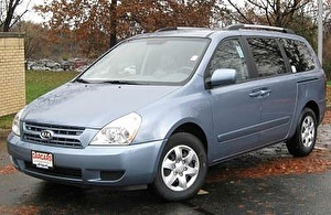 Шины на Kia Carnival 2009