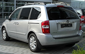 Шины на Kia Carnival 2010