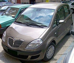 Шины на Lancia Musa 2006