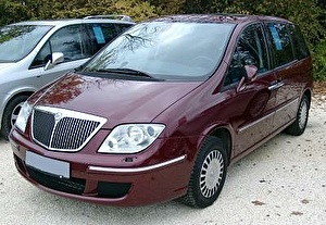 Шины на Lancia Phedra 2002