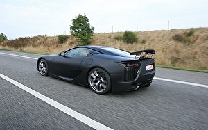 Шины на Lexus LFA 2011