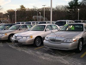 Шины на Lincoln Town Car 2005