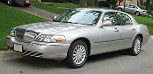 Шины на Lincoln Town Car 2007