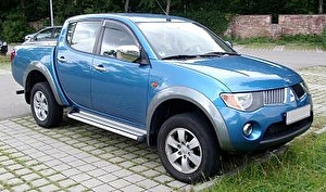 Шины на Mitsubishi L200 2003