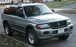 Шины на Mitsubishi Pajero Sport 2003