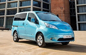 Шины на Nissan e-NV200 2014