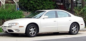 Шины на Oldsmobile Aurora 2001