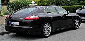 Шины на Porsche Panamera 2011