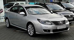 Шины на Renault Latitude 2010