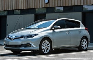 Шины на Toyota Auris 2015