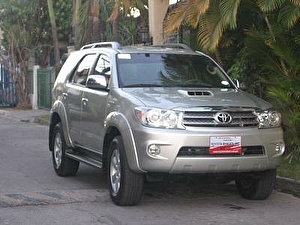 Шины на Toyota Fortuner 2009