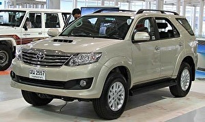 Шины на Toyota Fortuner 2012