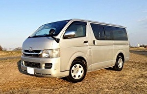 Шины на Toyota Hiace 2004