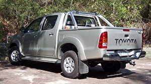 Шины на Toyota Hilux 2007