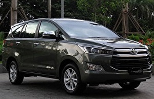 Шины на Toyota Innova Crysta 2015